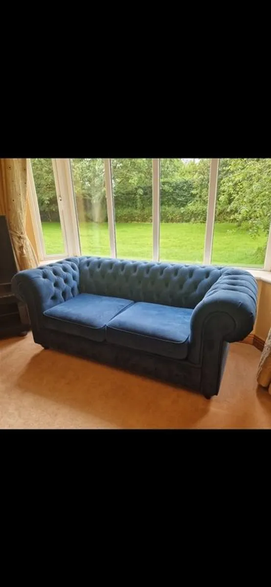 Classic style 3 seater + 2 seater - Image 2