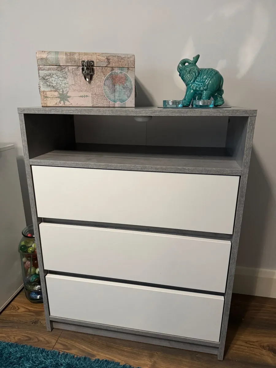 Chest of Drawers Concrete Grey - Image 3