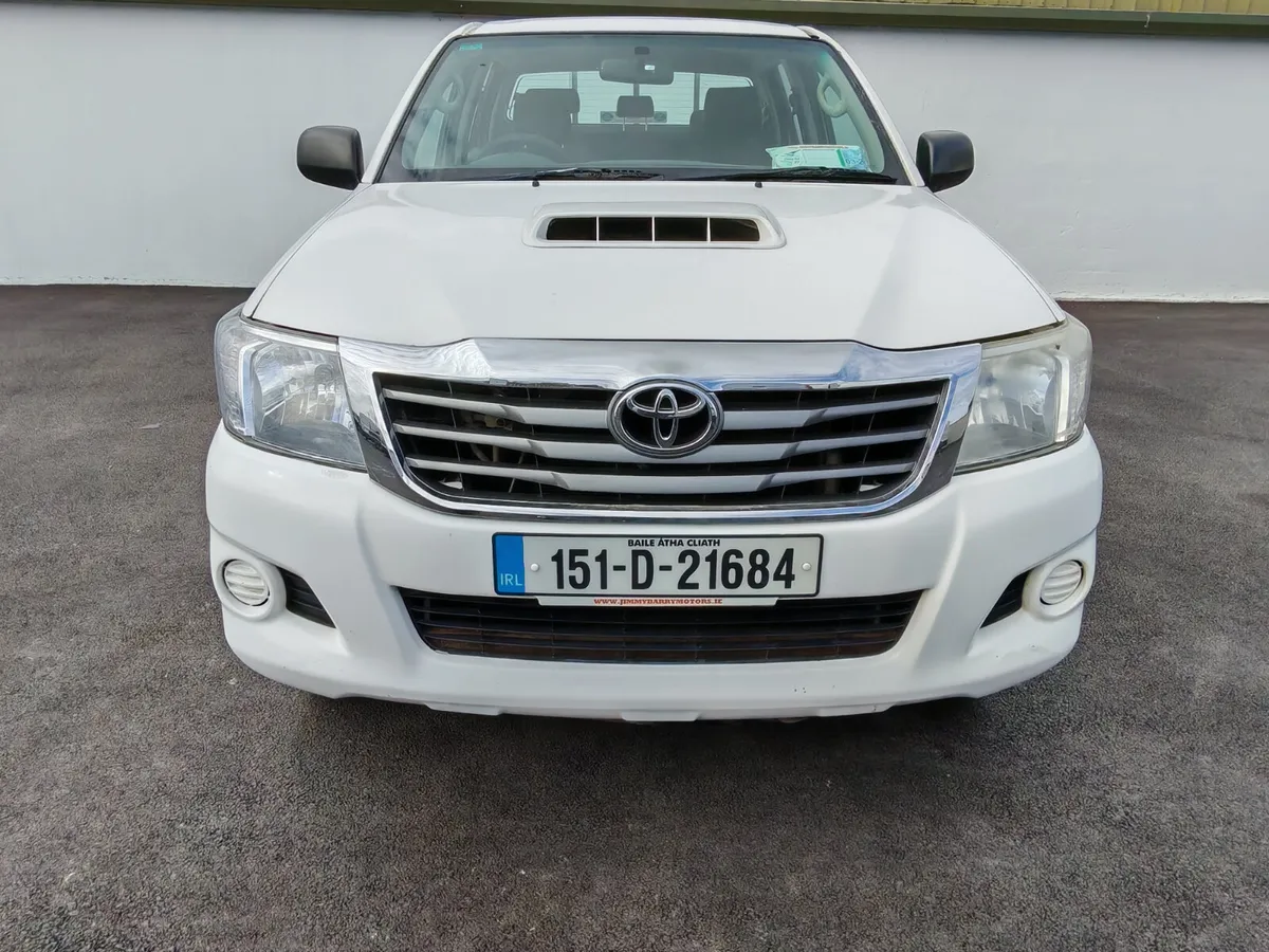 2015 Toyota Hilux ACTIVE 4X4 D-4D D'CAB 2.5144BHP - Image 3