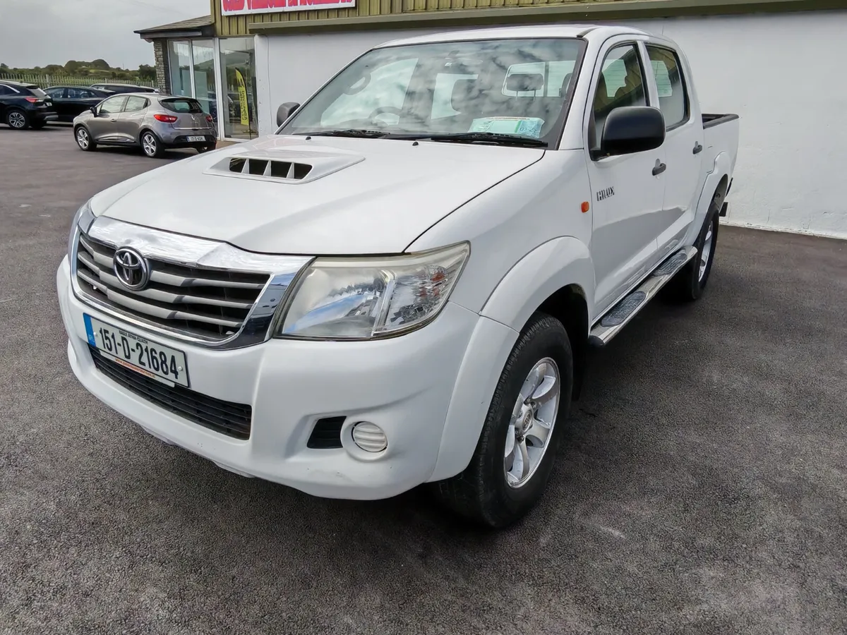 2015 Toyota Hilux ACTIVE 4X4 D-4D D'CAB 2.5144BHP - Image 2