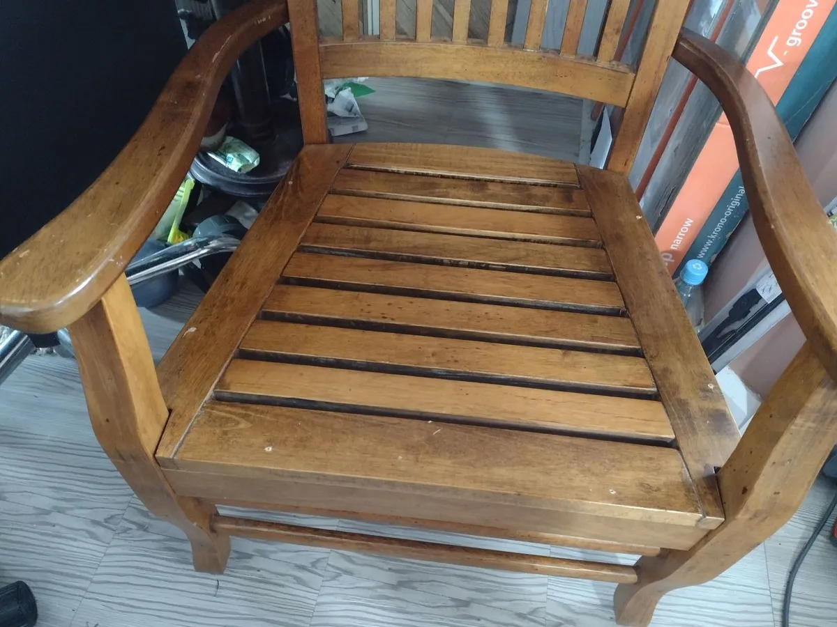 Beautiful teak rocking chair - Image 4