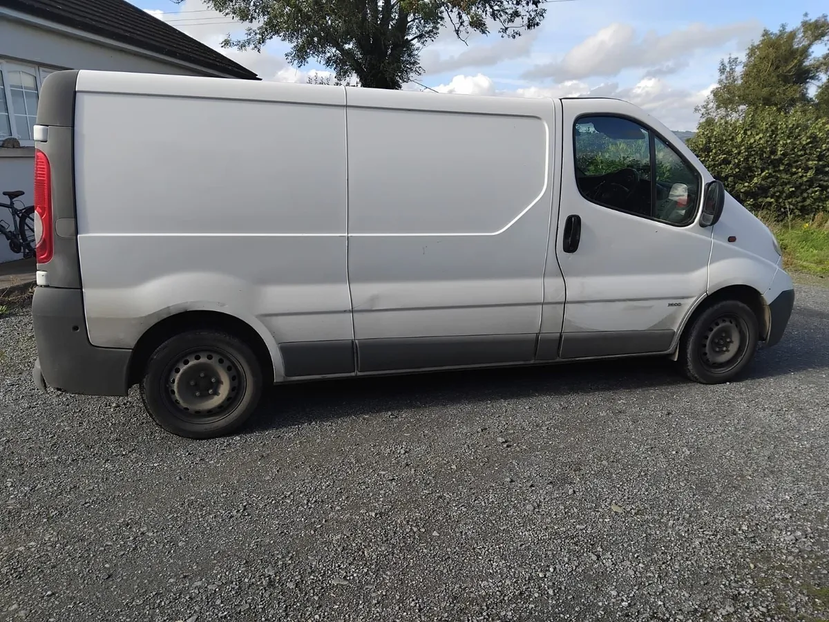 Opel Vivaro 2013 - Image 2