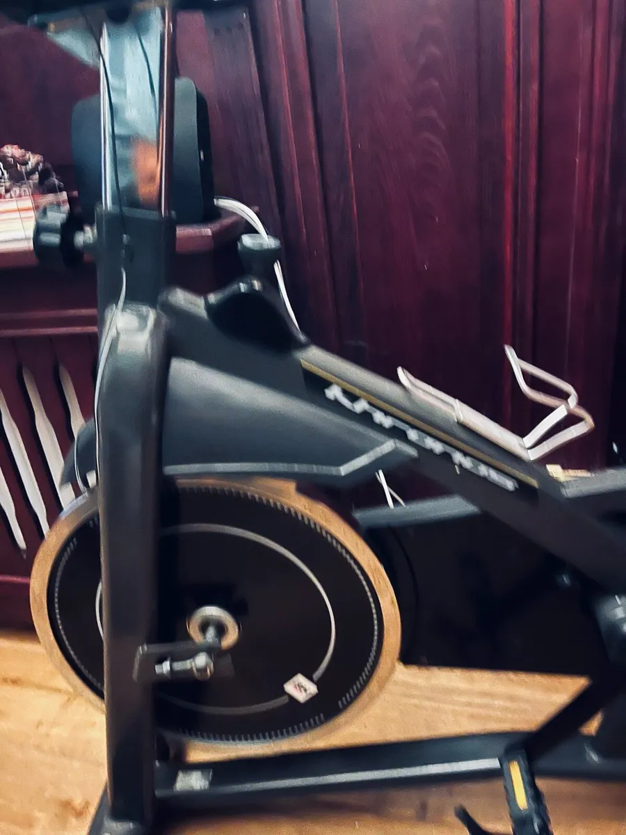 Exercise bike - Image 2