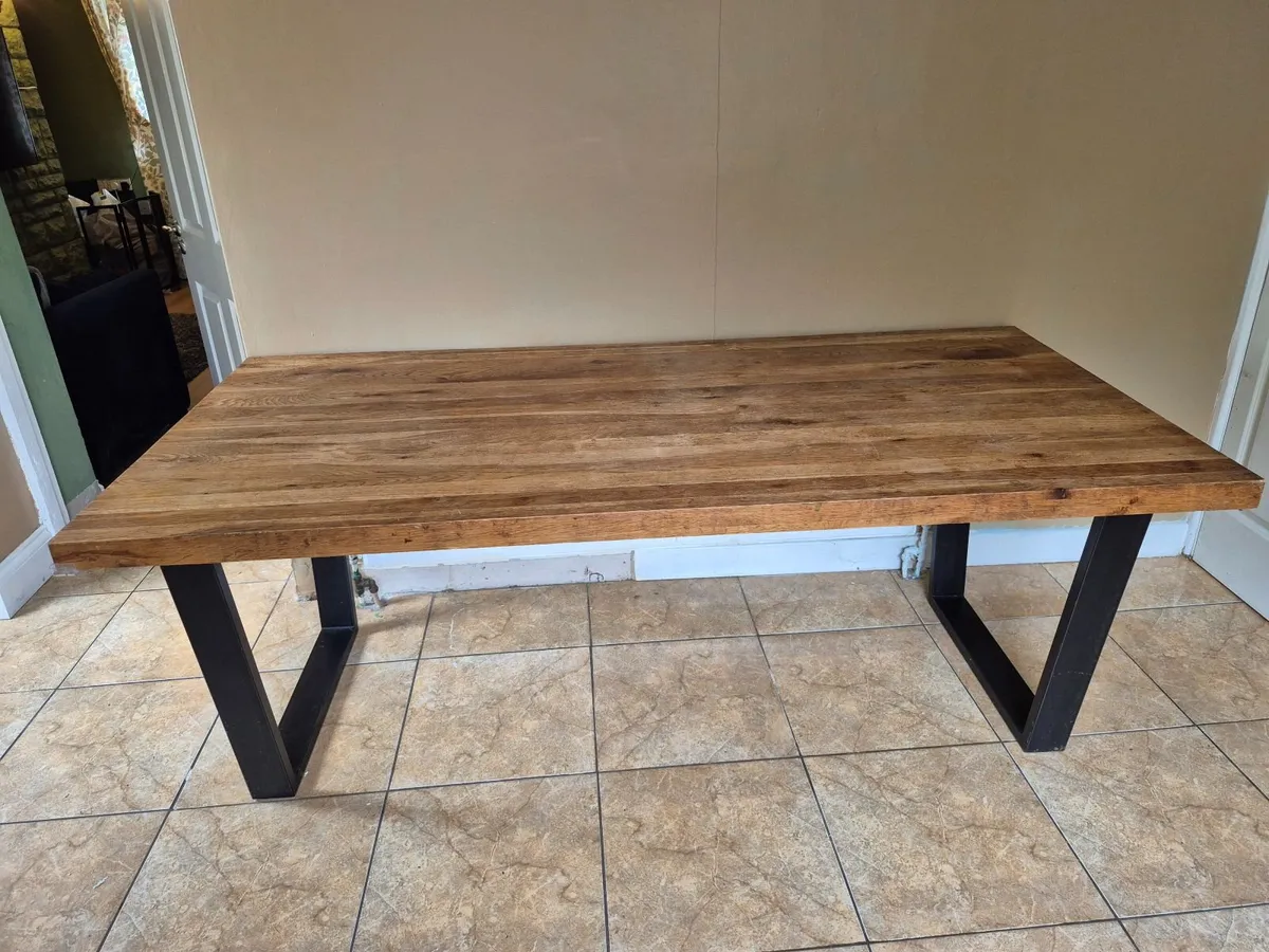 Solid Oak kitchen table - Image 2