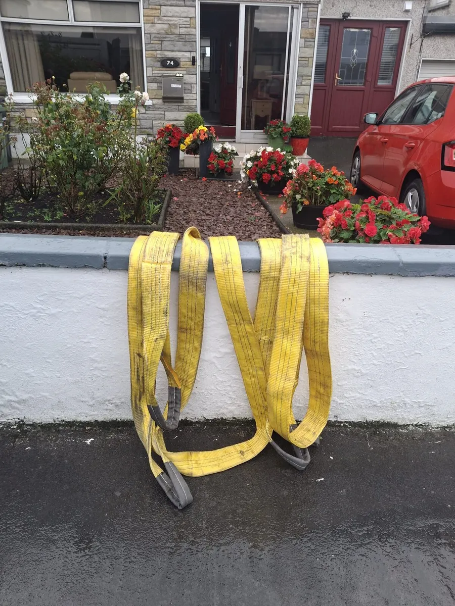 Barrels, baskets and blower - Image 4
