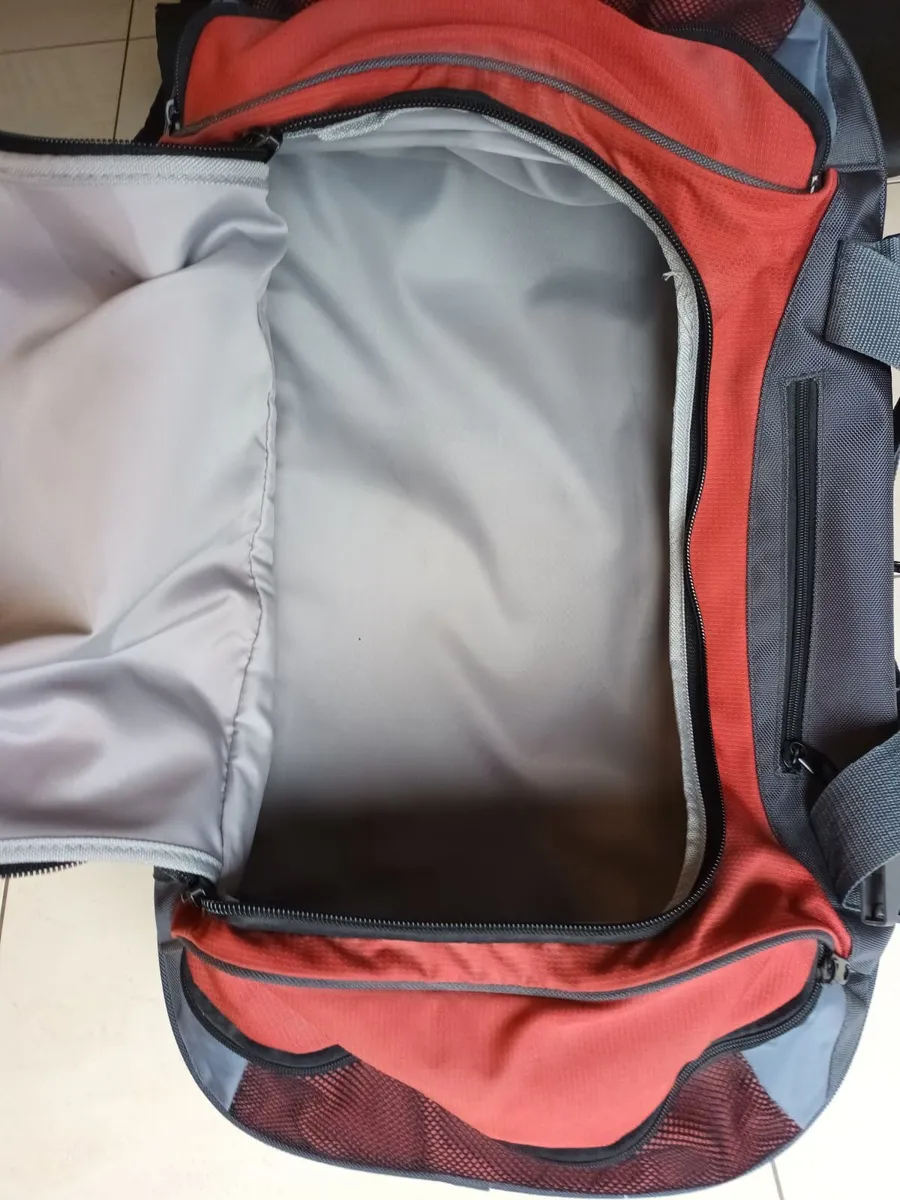 Travel bags - Image 4
