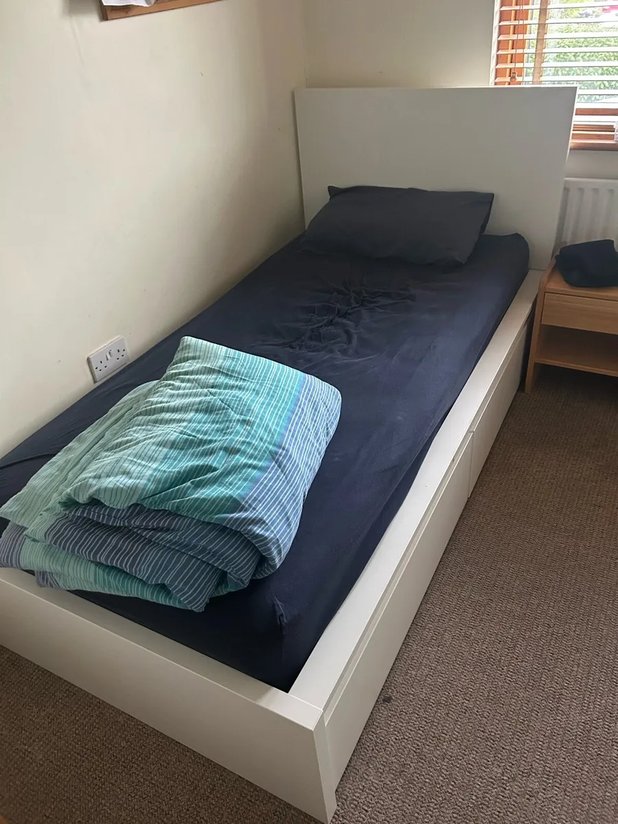 Free bed frame - Image 1