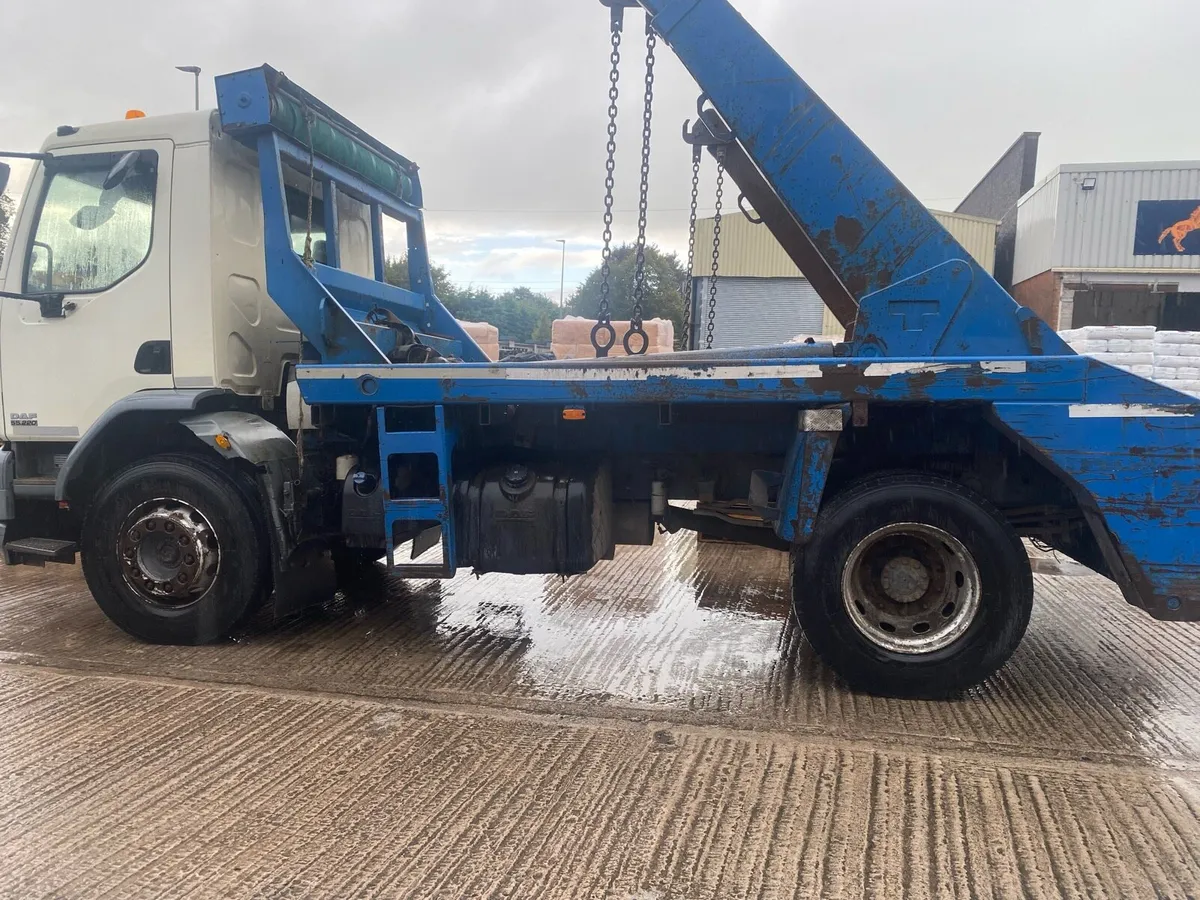 131 Skip truck - Image 4