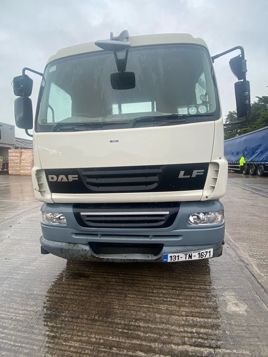 131 Skip truck - Image 1