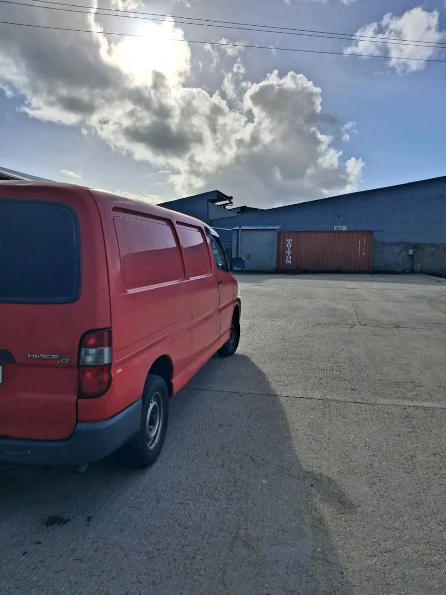 Toyota Hiace - Image 2