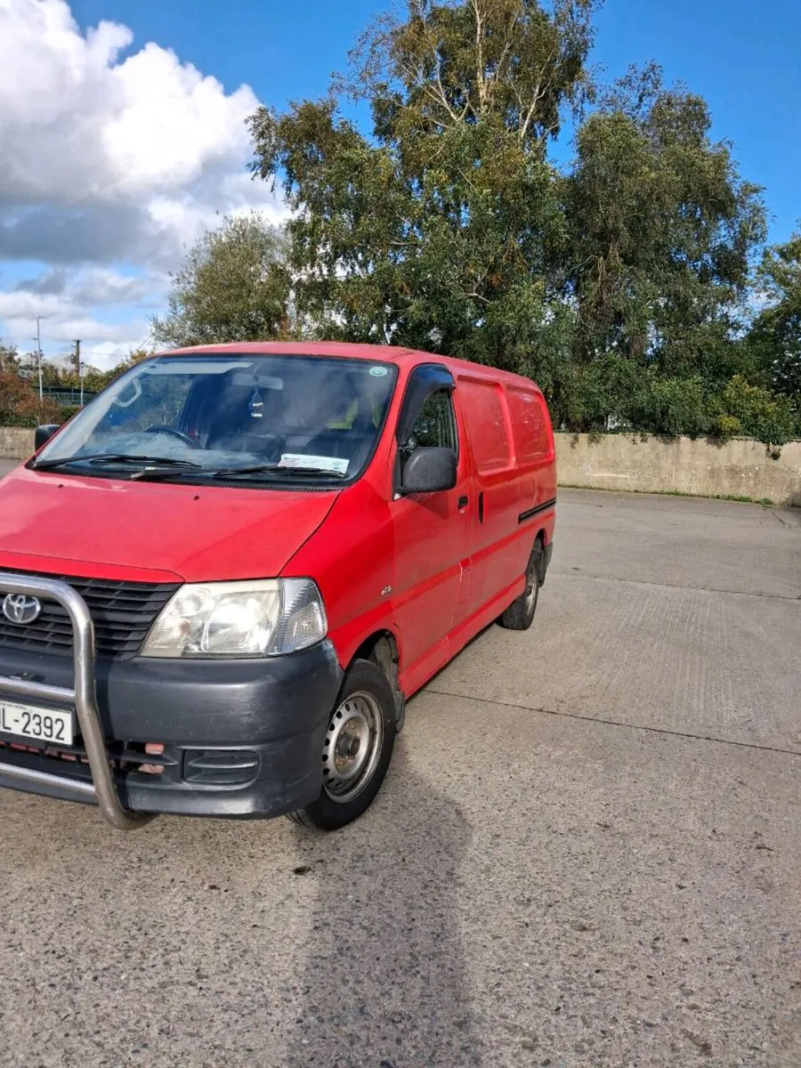 Toyota Hiace - Image 4