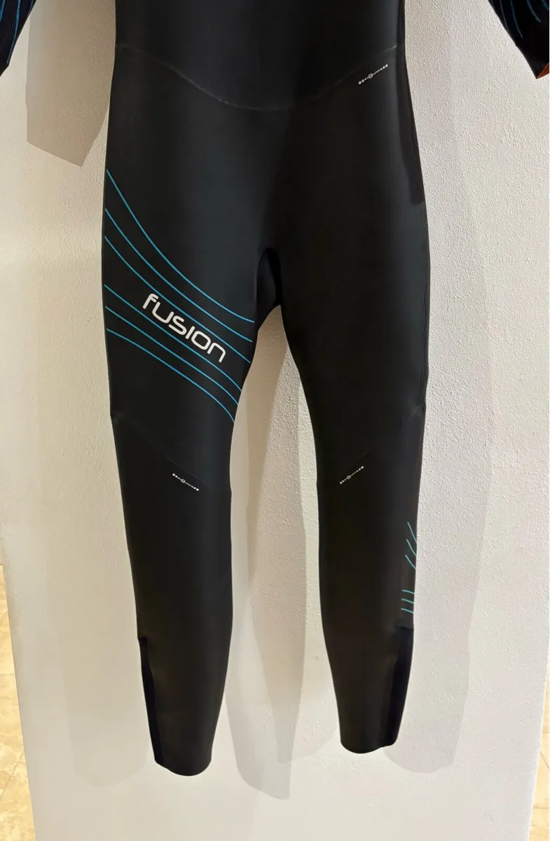 Blueseventy Fusion Triathlon Wetsuit - Size ML - Image 4