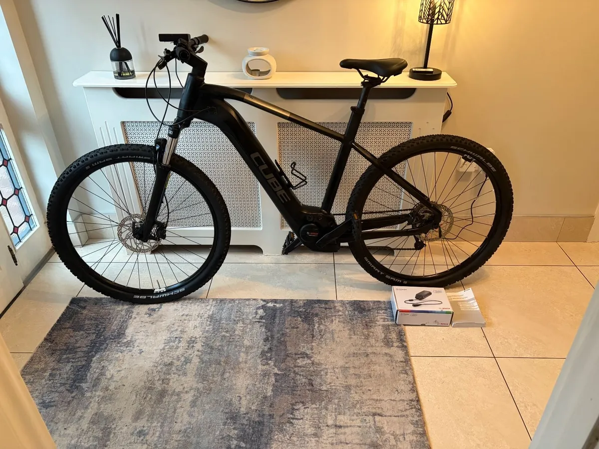 Cube Reaction Hybrid Performance 625 Electric Bike - Image 1