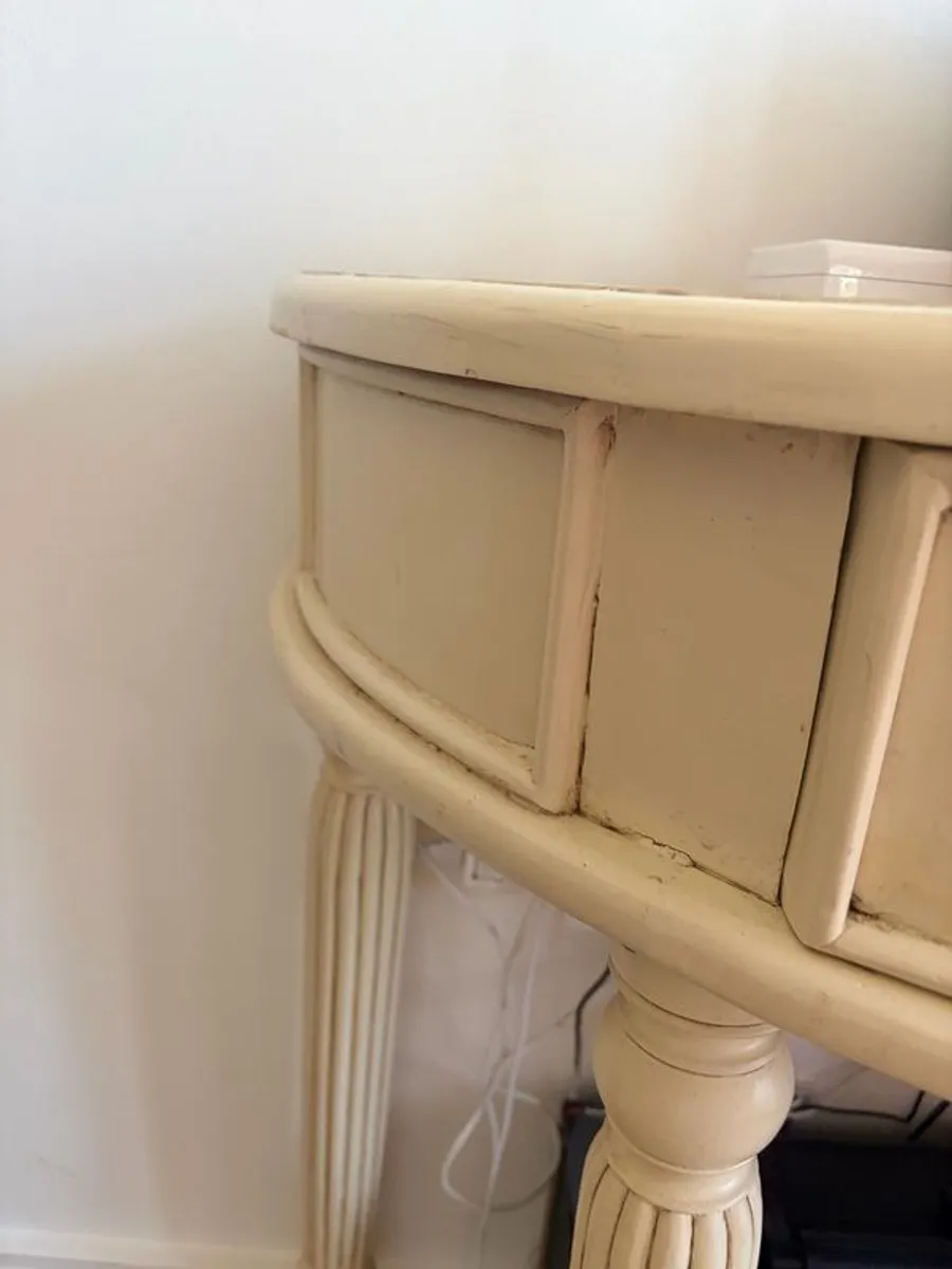 Console table - Image 3