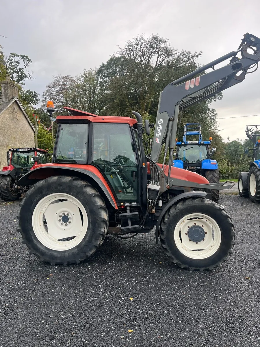 New Holland TS100 - Image 4