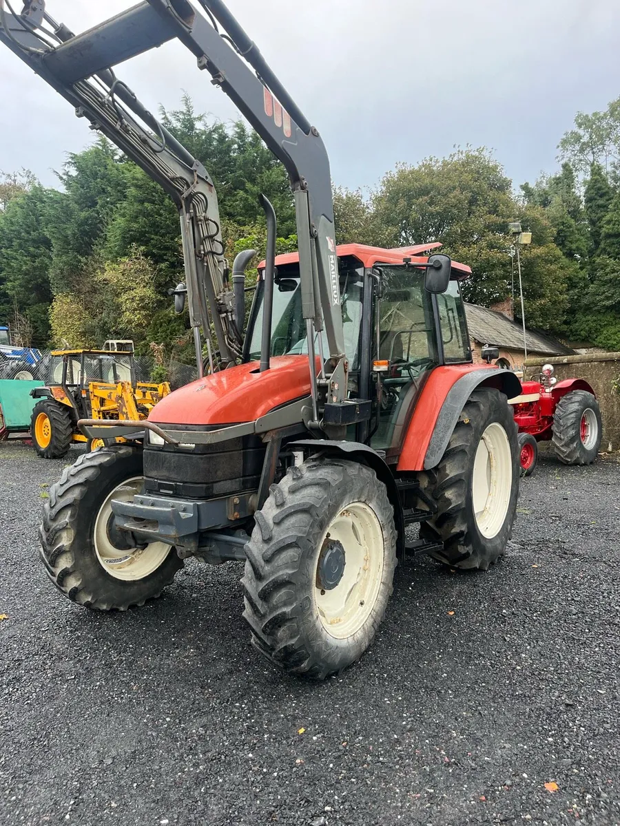 New Holland TS100 - Image 3