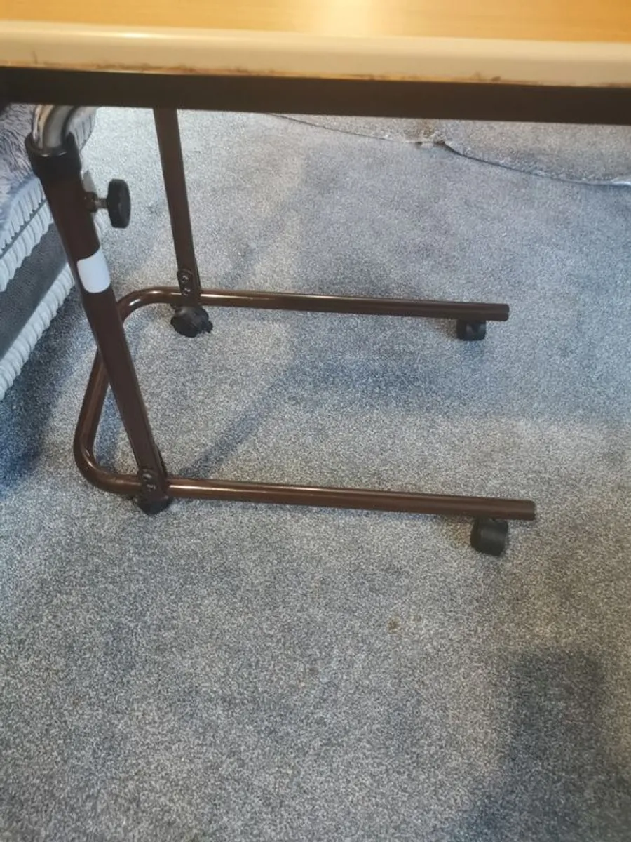 For sale   Tray with wheels - Image 2