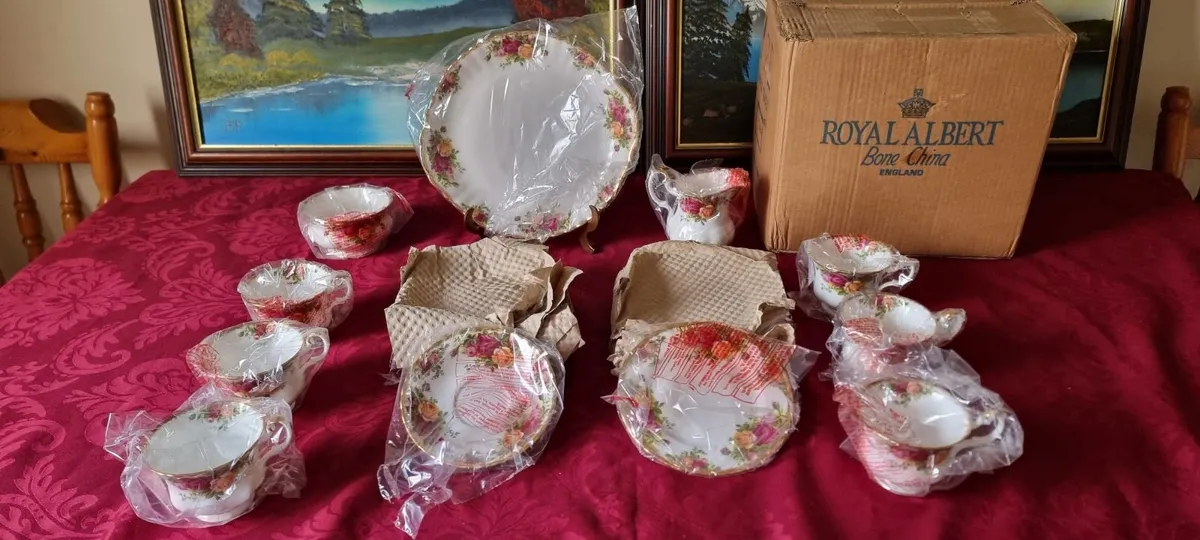 New In Box Royal Albert Old Country Roses Tea Set - Image 1