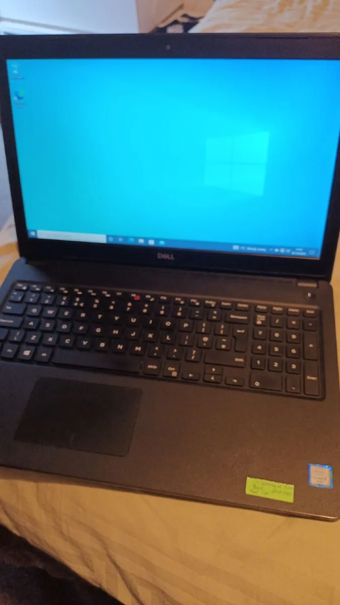 Dell Latitude 3580. Nice & Light laptop. Windows10 - Image 1