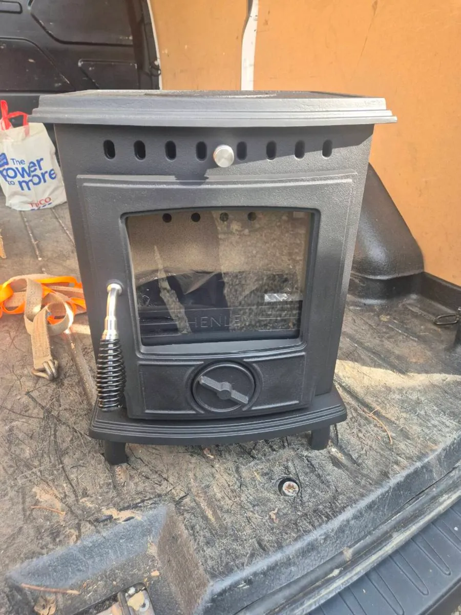Henley stove last 2 left - Image 4