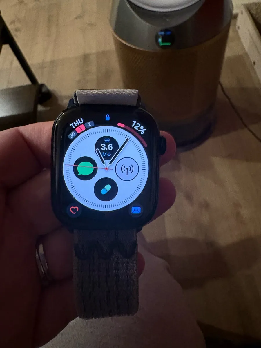 Apple Watch 11 46 Cellular - Image 2