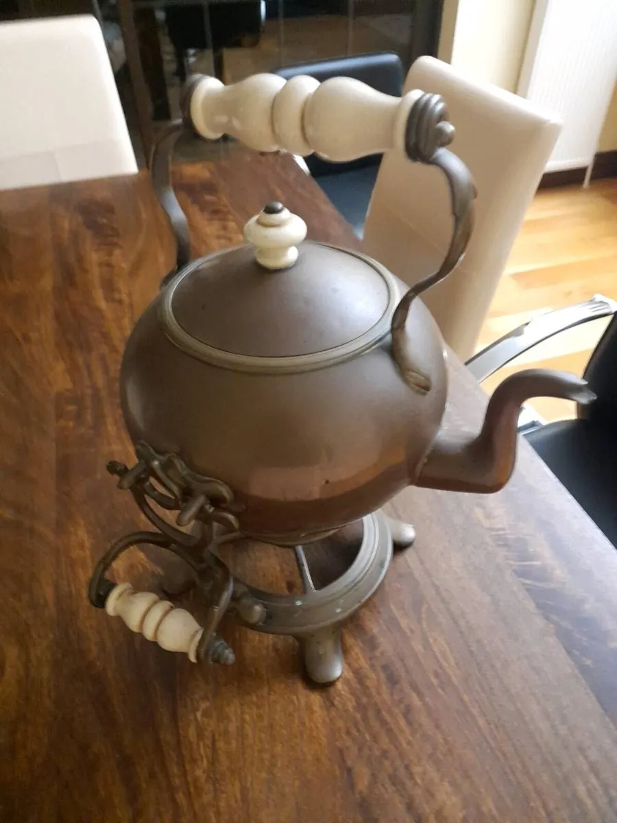 Antique Dutch  kettle - Image 2