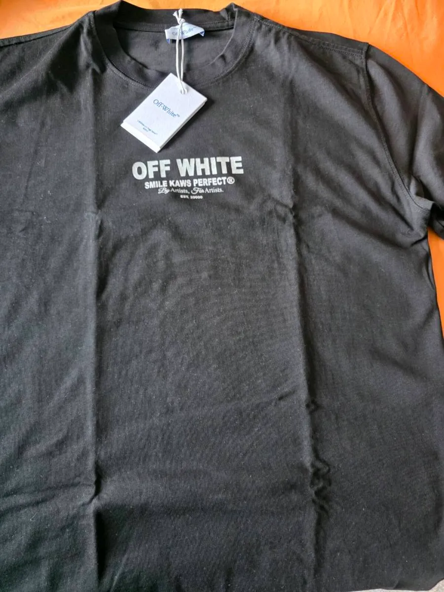 Men's T-shirt - Image 2