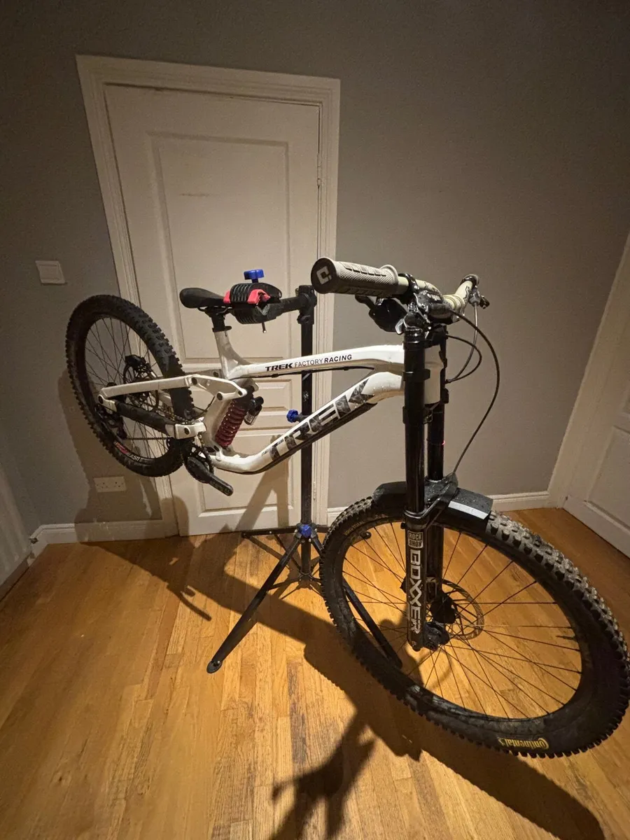 Mountain Bike - Image 1