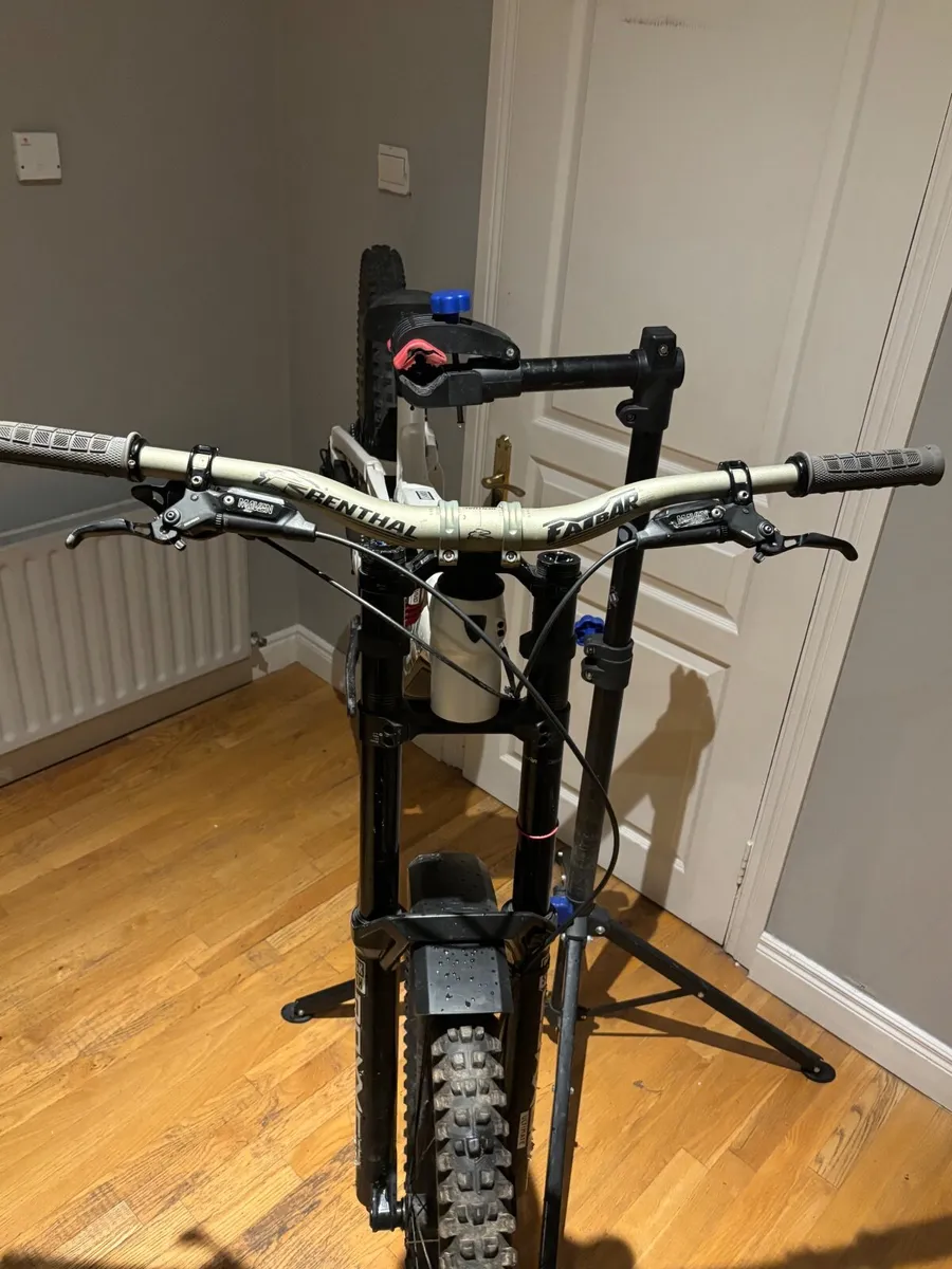 Mountain Bike - Image 4