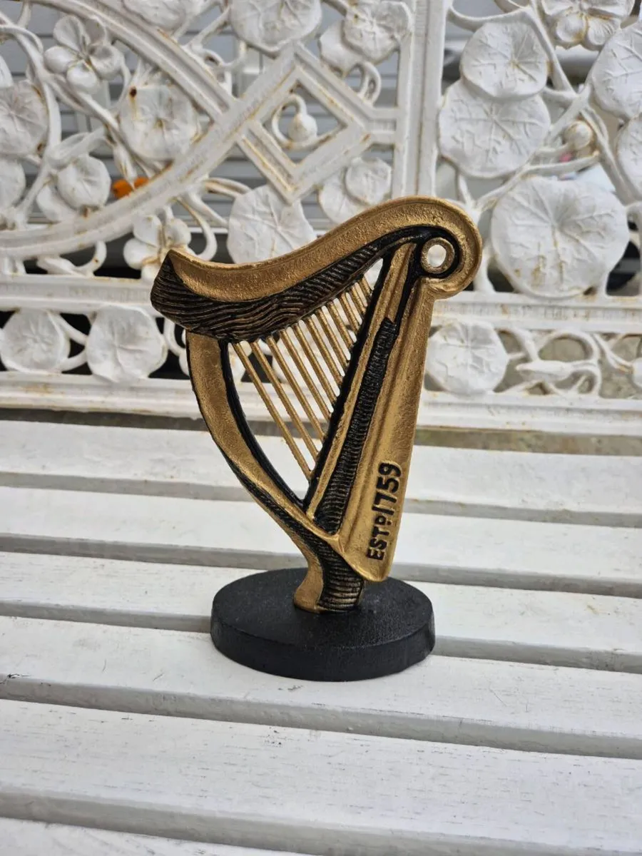 harp ornament featuring a gold-painted - Image 2