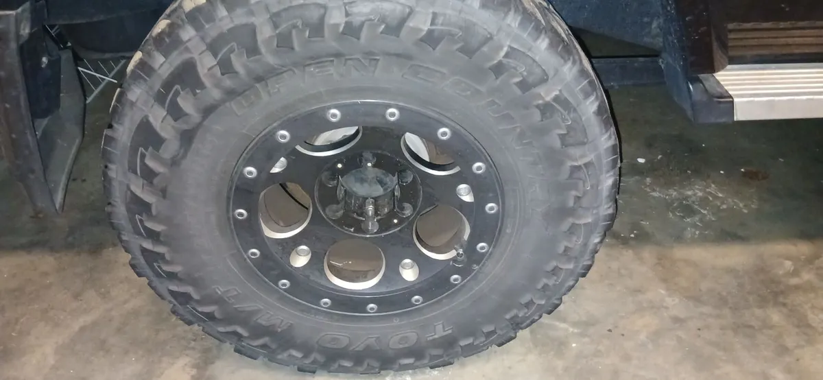 Tyres 4x4 285/75 R16 x 4 - Image 4