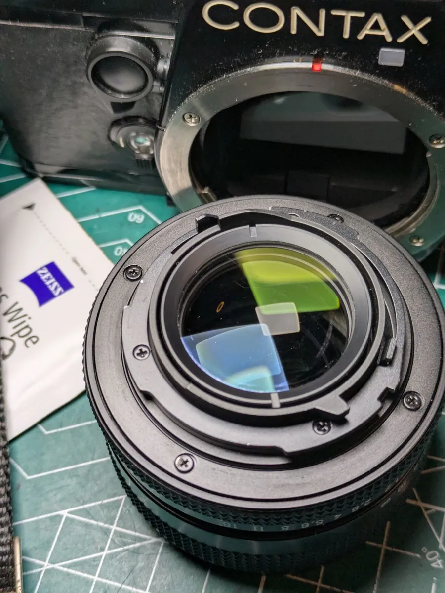 🎞️ Contax 139Q +  Carl Zeiss Planar T* 50mm/1.7 - Image 3