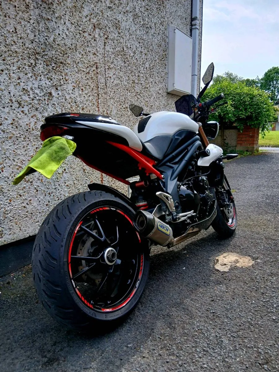 Triumph speed triple 1050 - Image 3