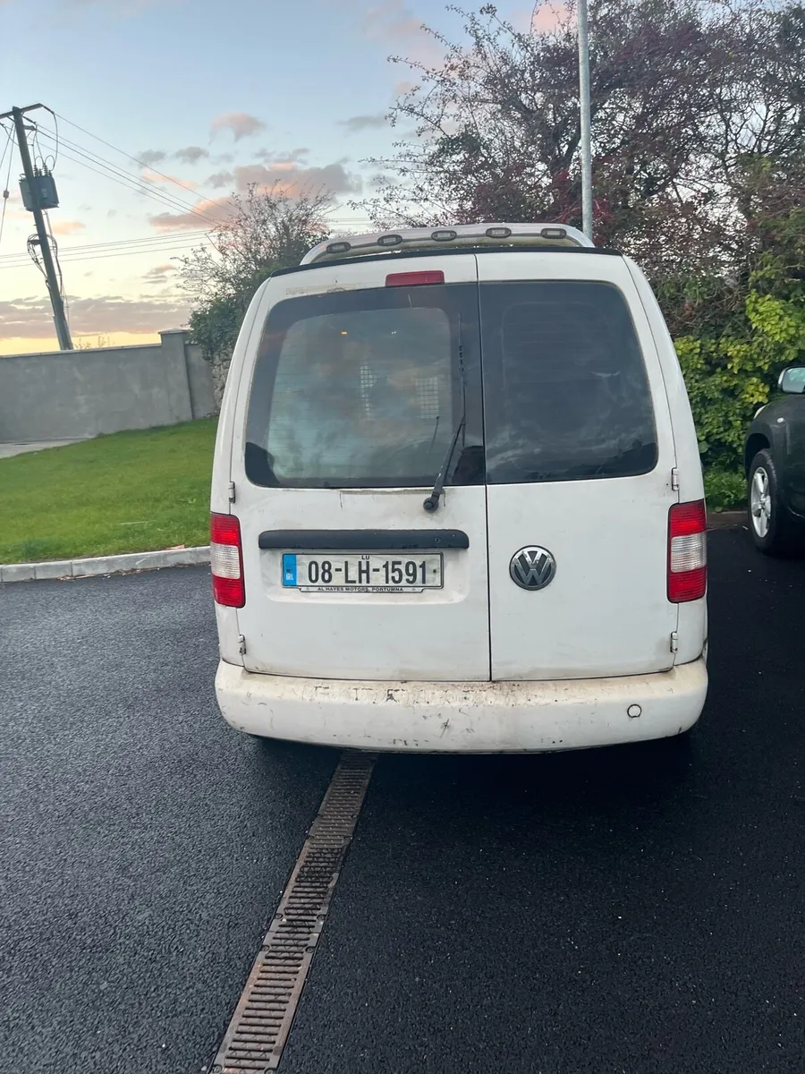 Vw caddy 1.9tdi automatic - Image 3