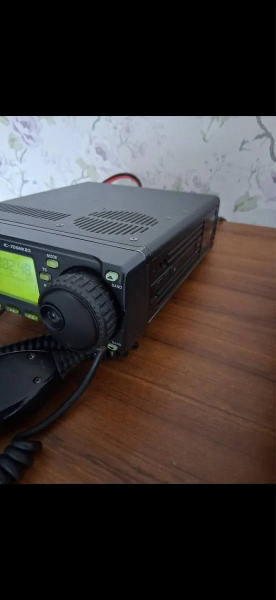 Ham cb radio icom ic 706 mk2g excellent con - Image 2