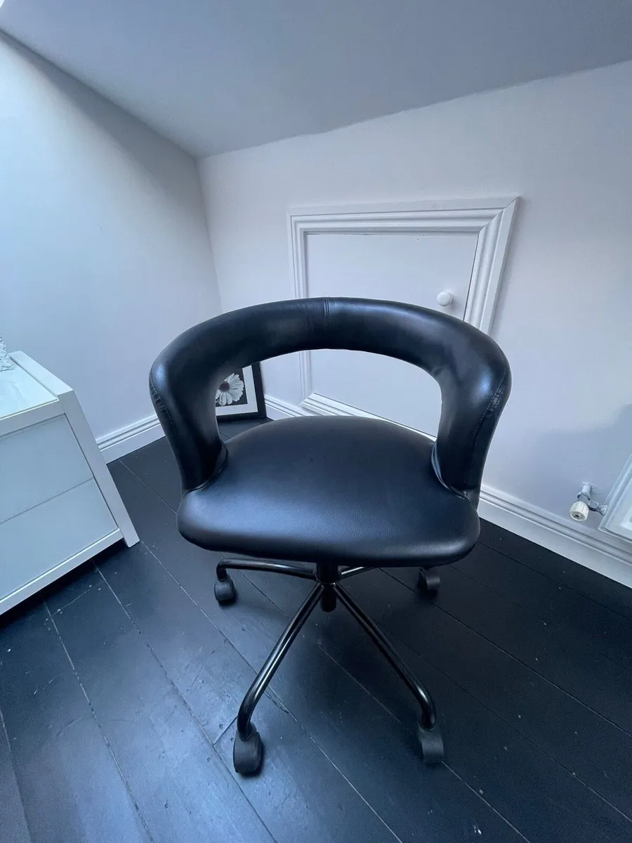 Chair for sale (as new) - Image 3