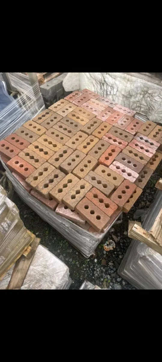Concrete bricks - Image 1