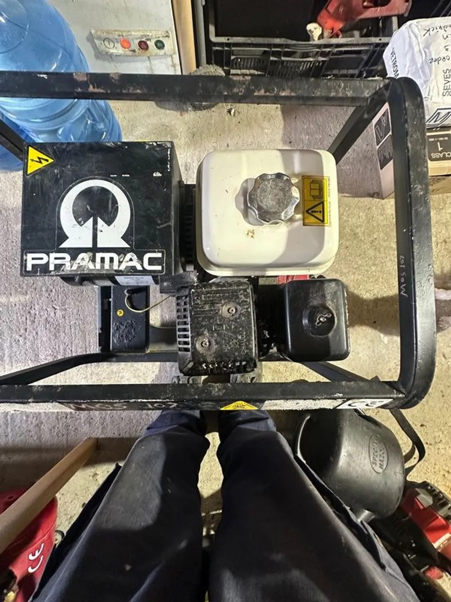 Honda Generator 110v /230v - Image 4