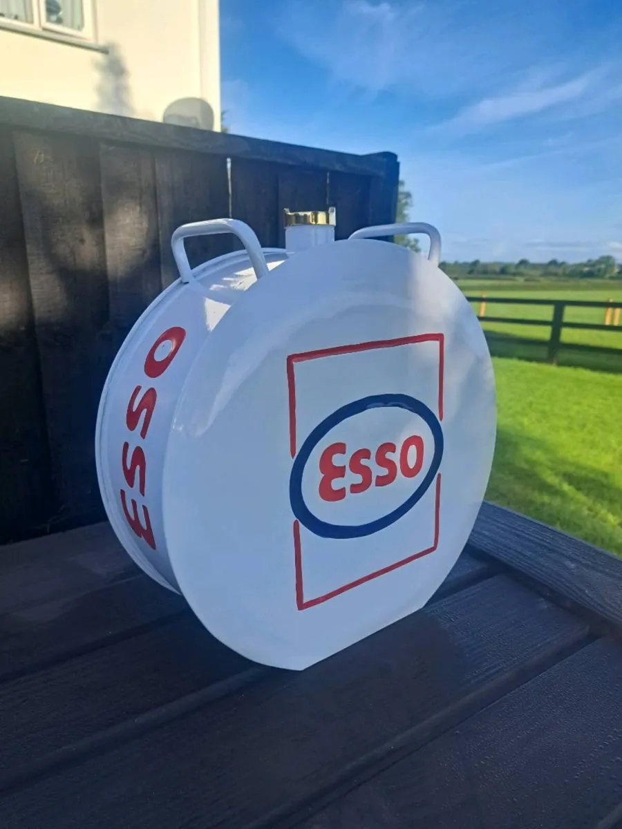 Esso oil can - Image 1