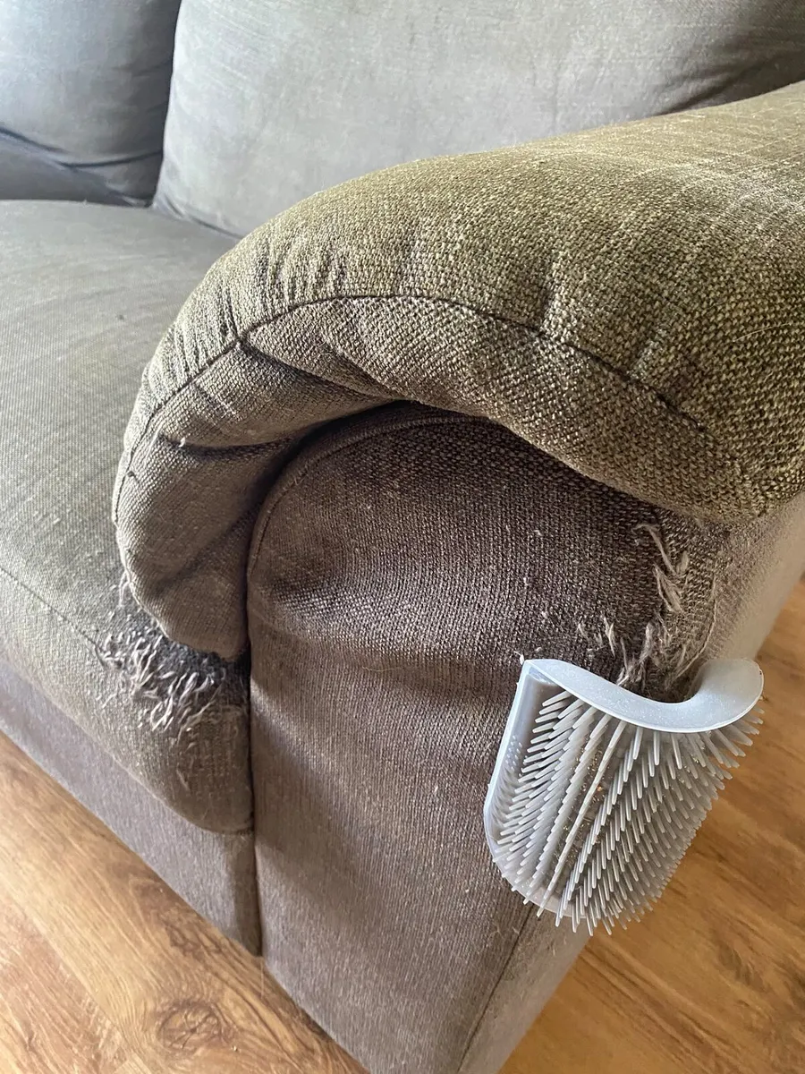 Couch - Image 2