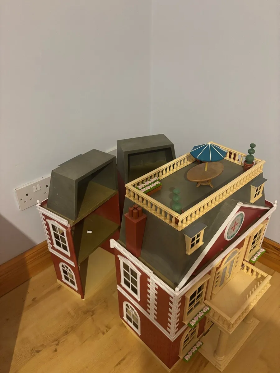 Sylvanian Families Hotel - Image 2