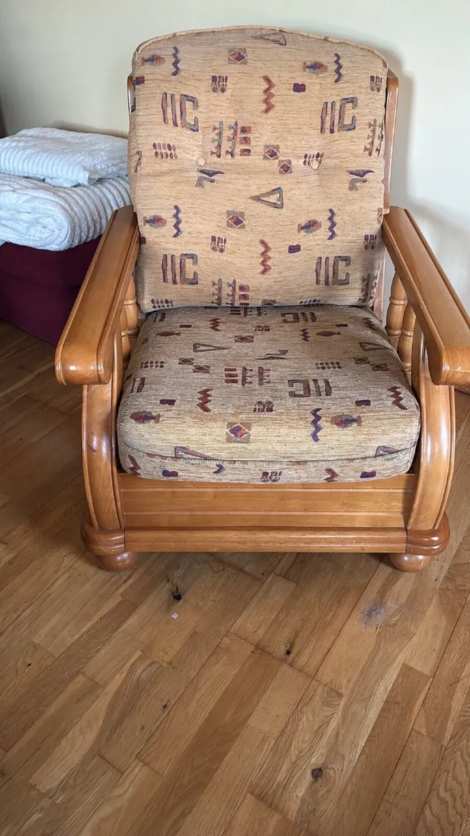 Three piece suite - Image 3