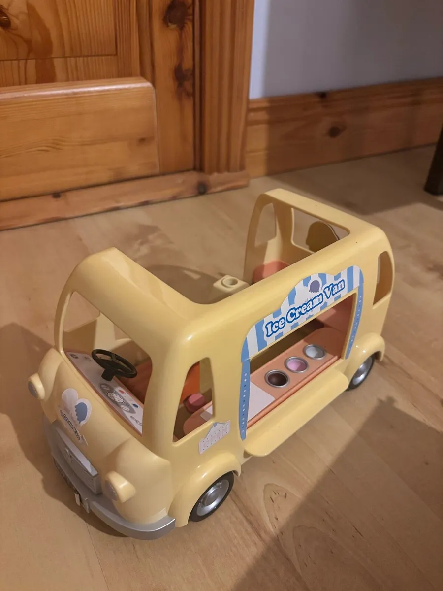 Sylvanian Families Toys - Image 3