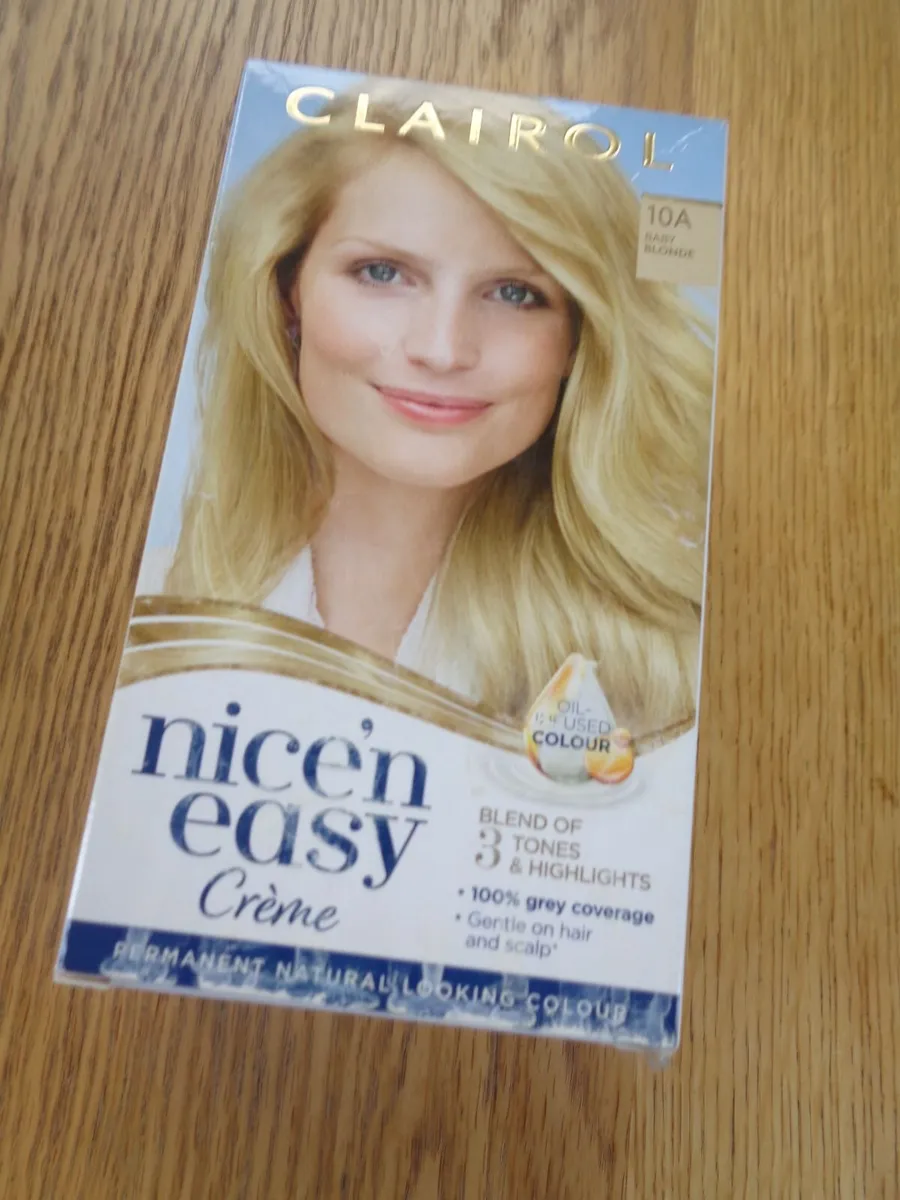 Clairol Nice'nEasy Hair Dye No. 10A for Sale - Image 1