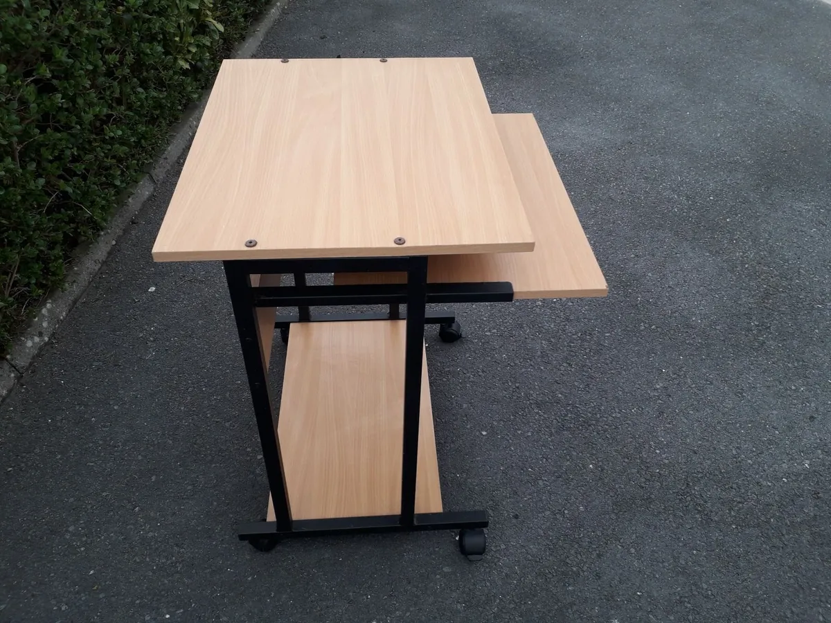 Computer Table - Image 2