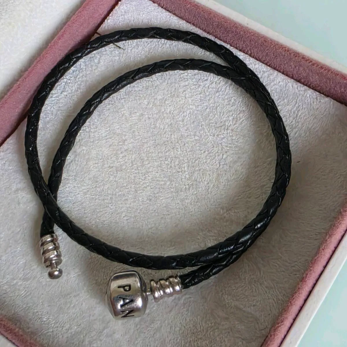 Pandora black leather wrap bracelet length 34cm - Image 4