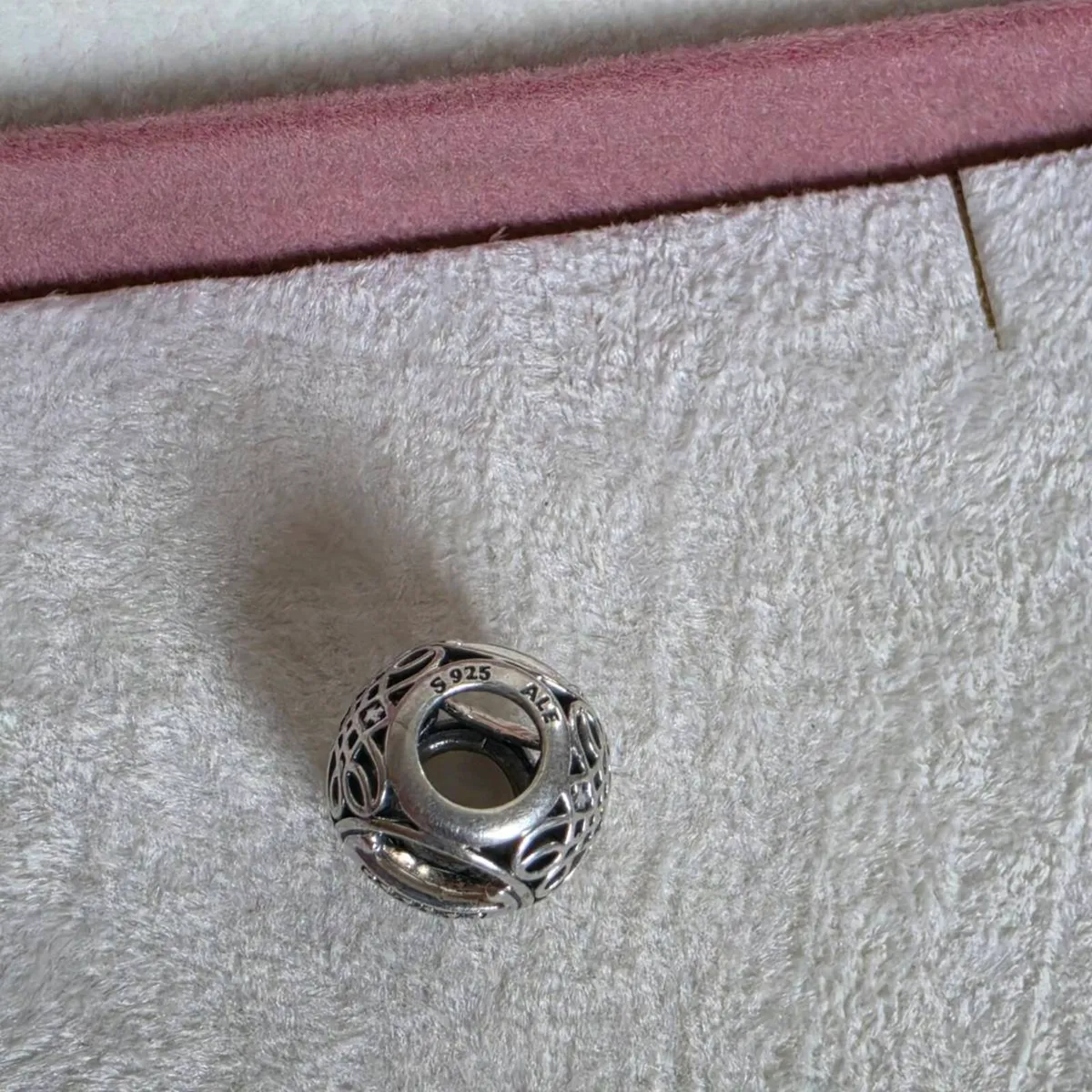 Pandora  vintage charm letter( I) - Image 4