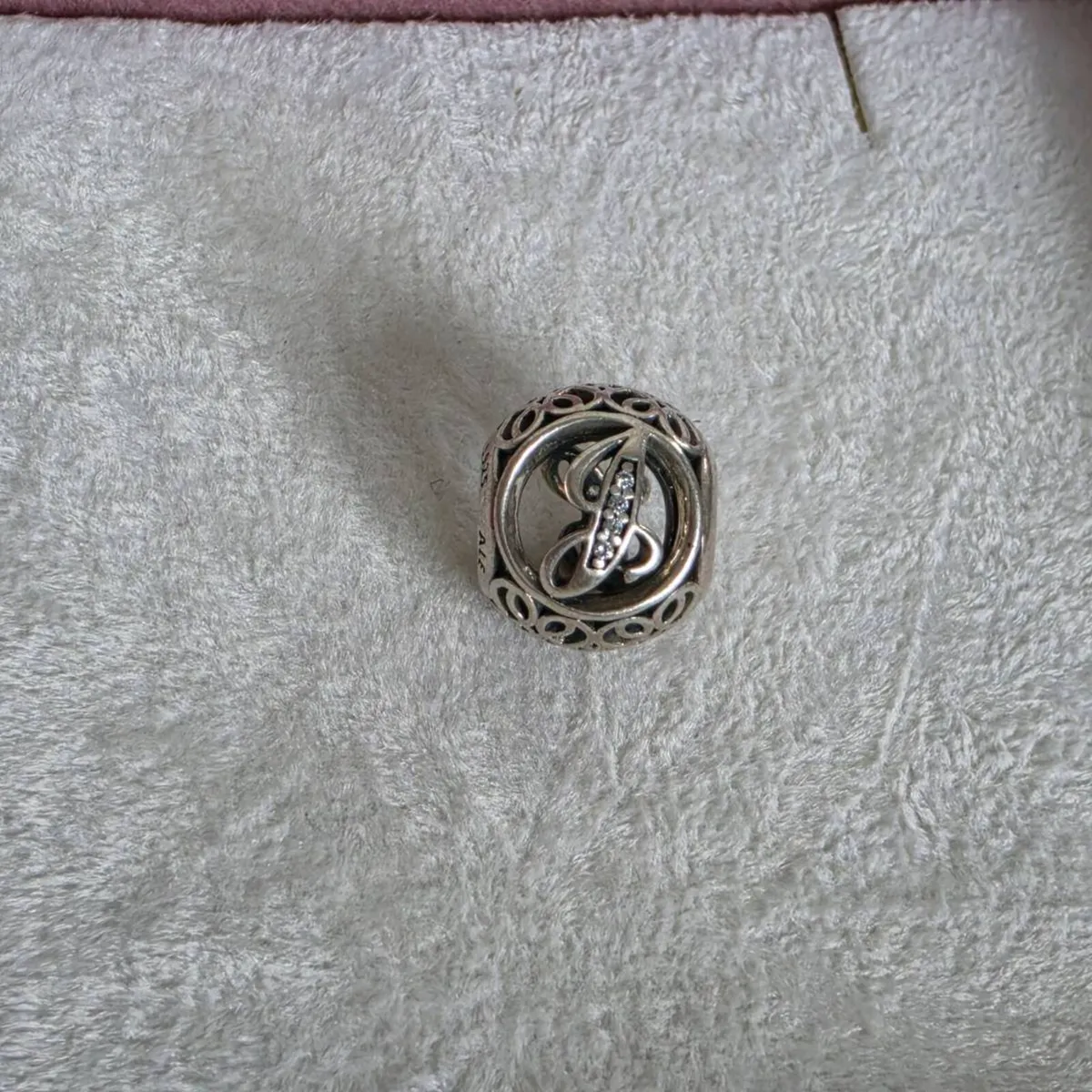 Pandora charm vintage letter J - Image 1