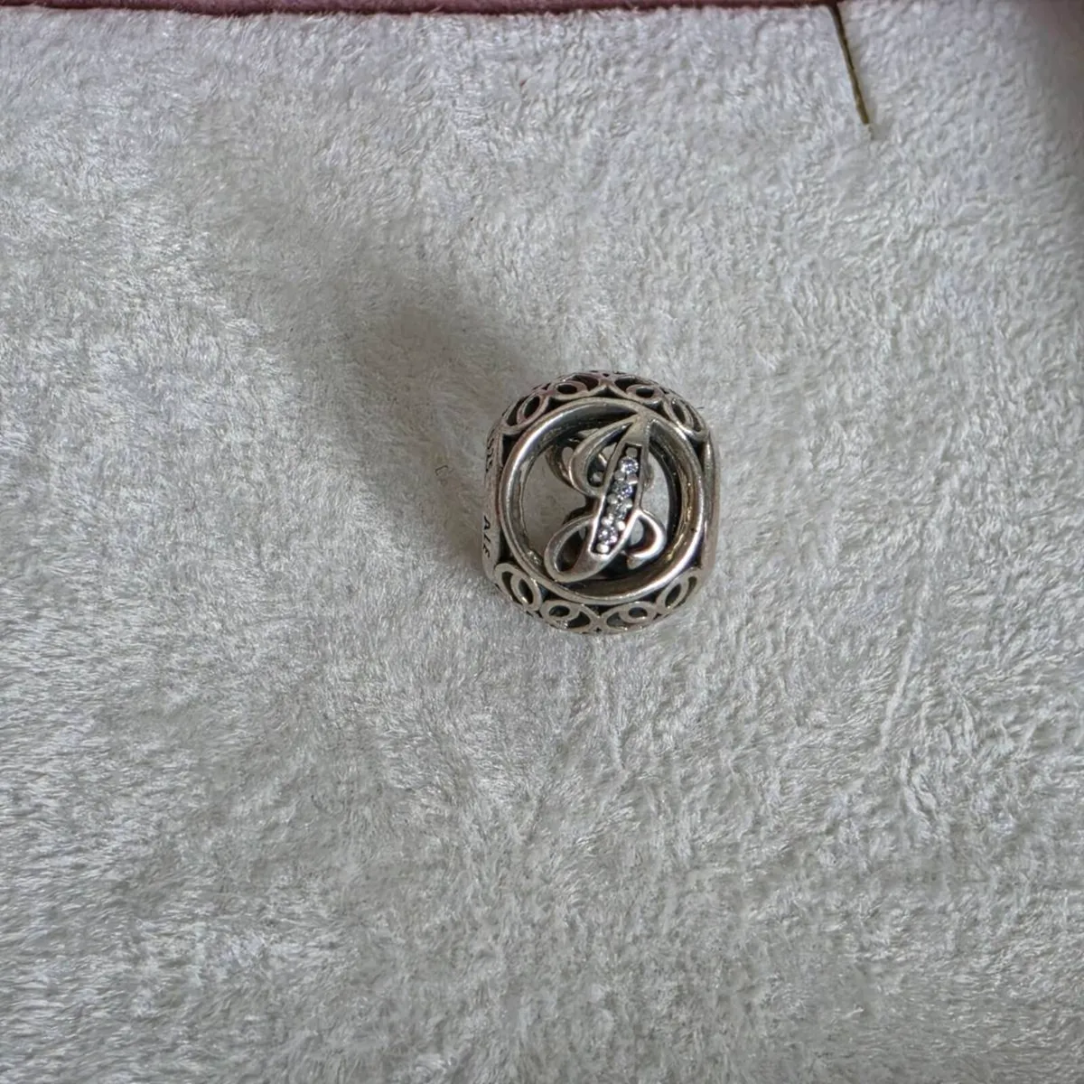Pandora charm vintage letter J - Image 2