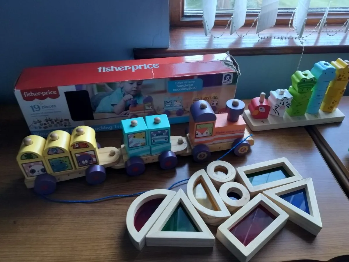 Set of wooden toddler toys - Image 2